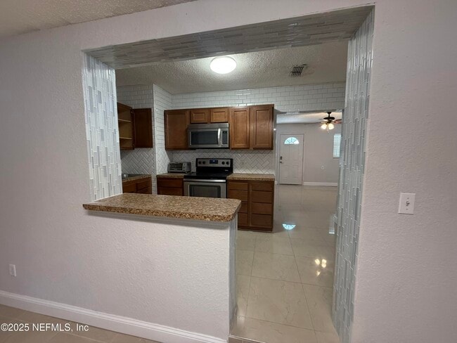 Building Photo - 4037 Bunnell Dr