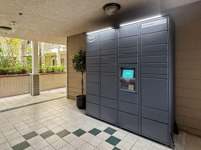 Building Photo - Westgate Apartments LLC