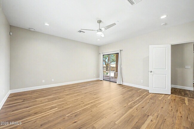 Building Photo - 15452 Chicory Dr