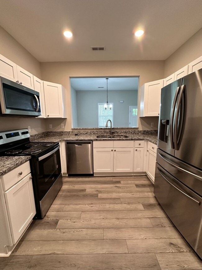 Building Photo - Exclusively Offered By Muse Realty, LLC