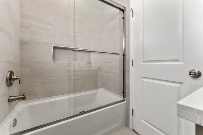 Building Photo - Showing Times: Every Mondays and Wednesdays 4:00 PM - 5:00 PM Every Saturdays 12:00PM - 1:00PM