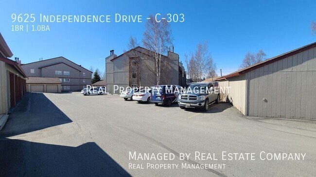 Building Photo - 9625 Independence Dr