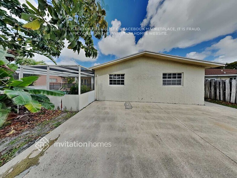 Building Photo - 8830 Johnson St