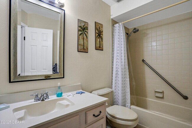 Building Photo - 44 Capistrano Dr
