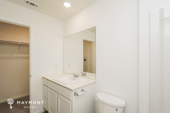 Building Photo - 546 Layne Overlook