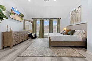 Building Photo - 4835 Crown Dr