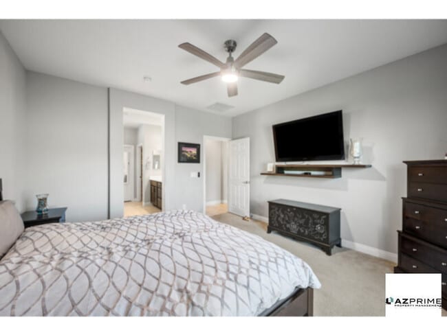 Building Photo - Live The Ultimate Arizona Lifestyle In This Luxurious 3/2 Florence Home In The Highly Sought-After P