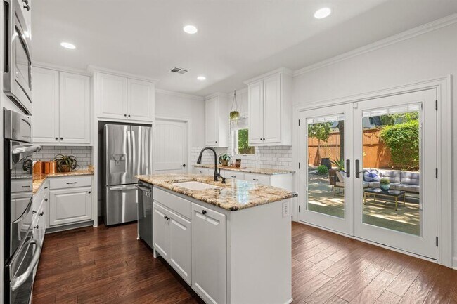Building Photo - 2307 Alta Vista Ave