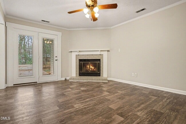 Building Photo - 110 Carriage House Trail