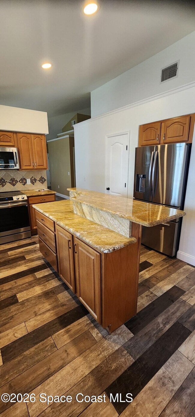 Building Photo - 428 Heathrow Cir