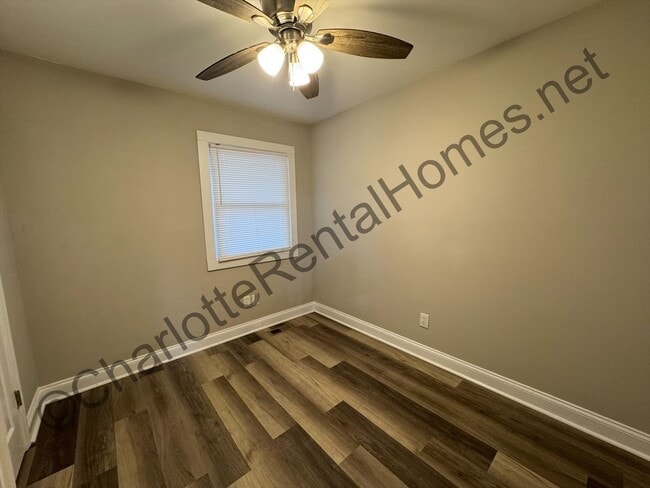 Building Photo - Nice updated ranch home