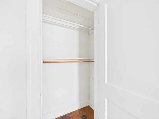 Building Photo - 1920 Richmond Ave.