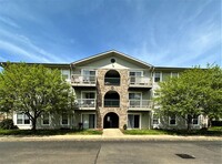 Building Photo - College Park Condominiums