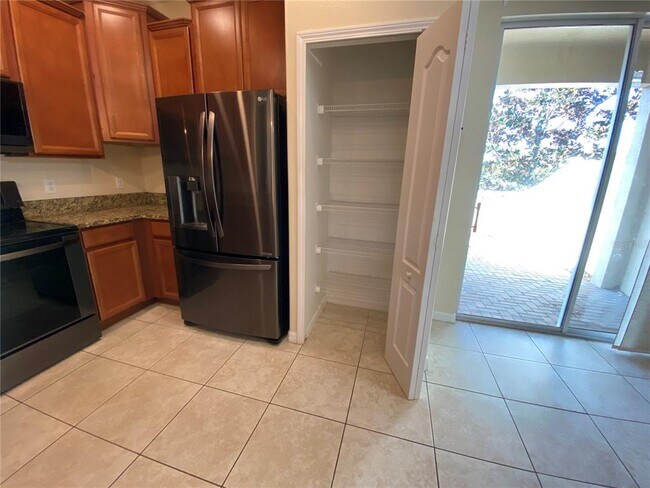 Building Photo - 12013 Greengate Dr