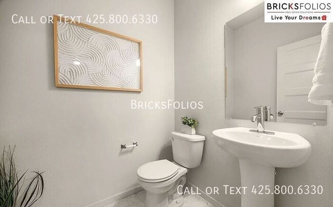 Building Photo - Brand-New Comfort Meets Everyday Convenience