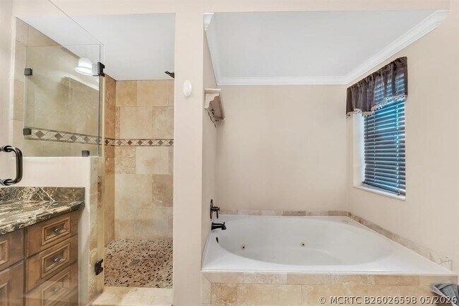 Building Photo - 7644 Elmridge Drive Unit 14U