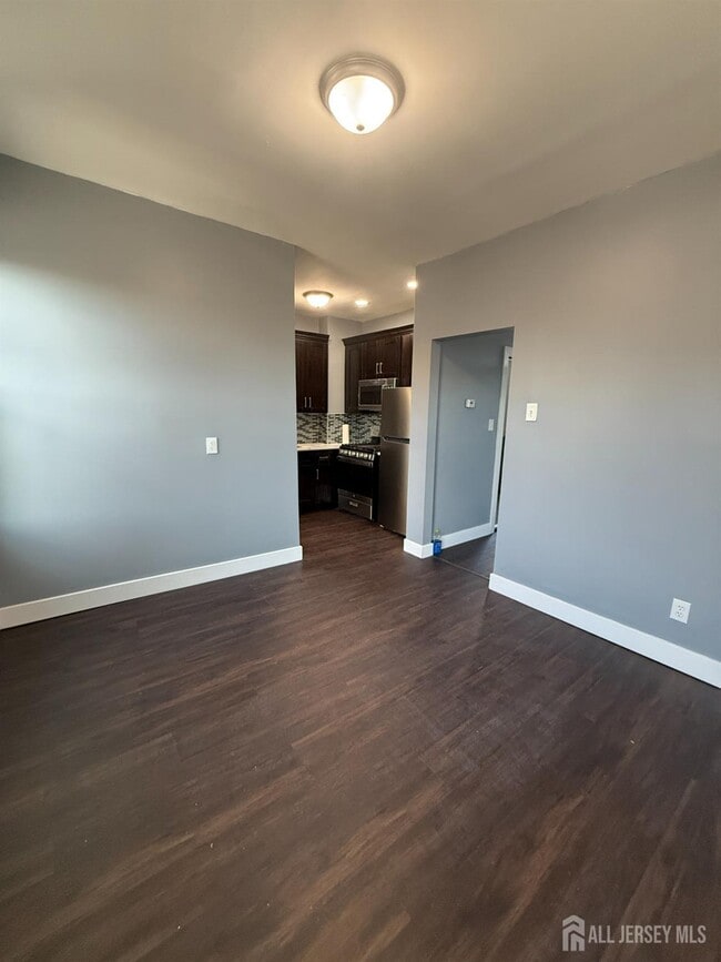 Building Photo - 205 Duncan Ave