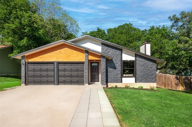 Building Photo - 7803 Manassas Dr