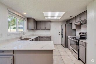 Building Photo - 12304 Tipperary Cove