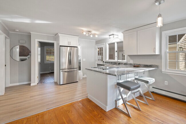 Building Photo - 60 Indian Spring Rd