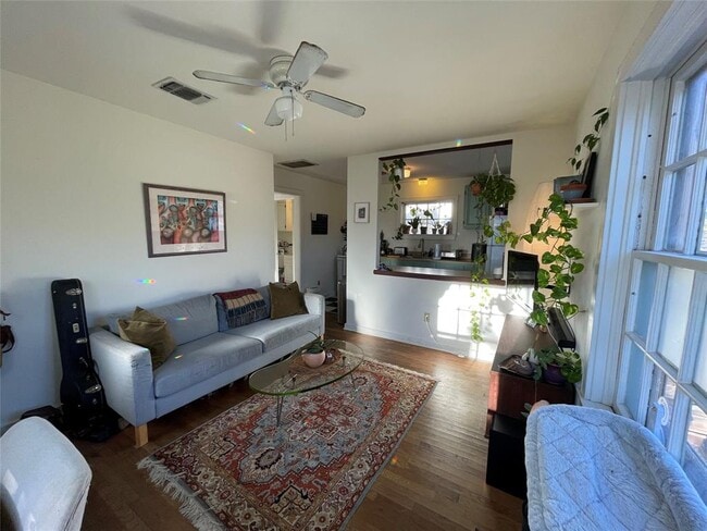 Building Photo - 803 W Gibson St