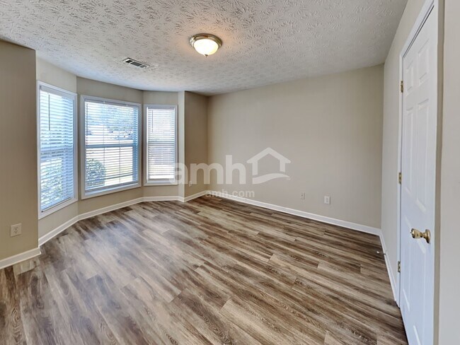 Building Photo - 2085 Morgans Run Trl