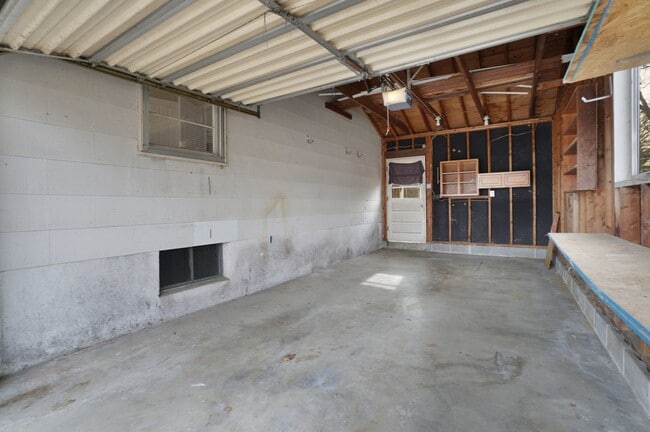 Building Photo - COMING SOON!! Charming 3-Bedroom Home in a...