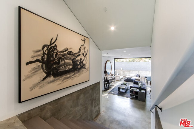 Building Photo - 855 Hilldale Ave