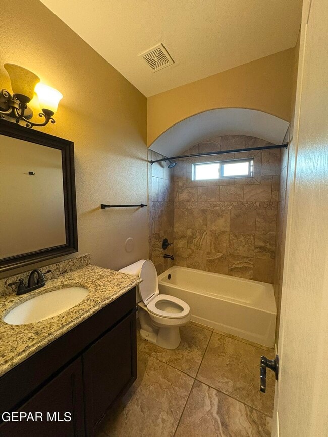 Building Photo - 14664 Christian Castle