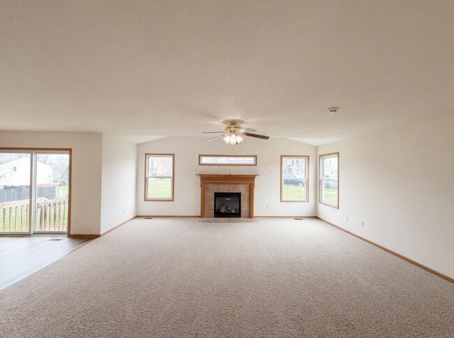 Building Photo - 1000 Hidden Cove Way