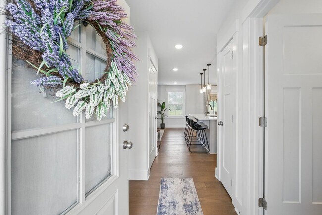 Building Photo - Newer home in Sterlin Acre Farms Waiting t...