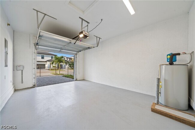 Building Photo - 13092 Georges Cay Pl