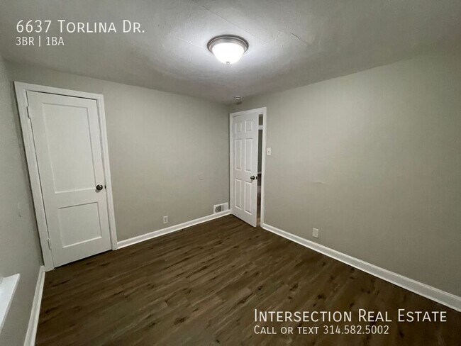 Building Photo - 6637 Torlina Dr