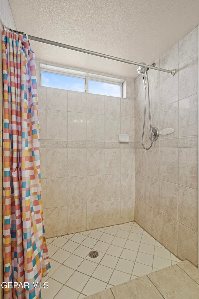 Building Photo - 3820 Tierra Campa Dr