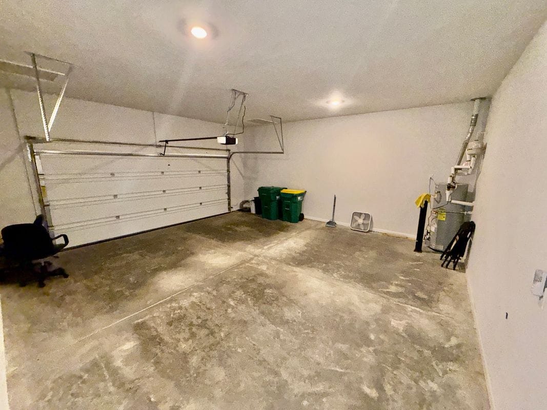 Building Photo - 323 Coppergate Ct