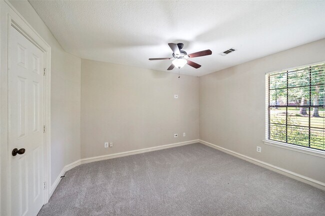Building Photo - 7415 Revelwood Dr
