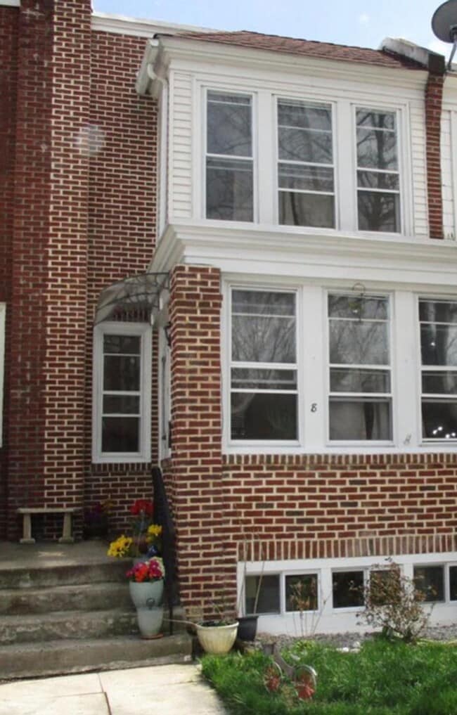 Primary Photo - Now Available-3 Bedroom Norristown Rental!