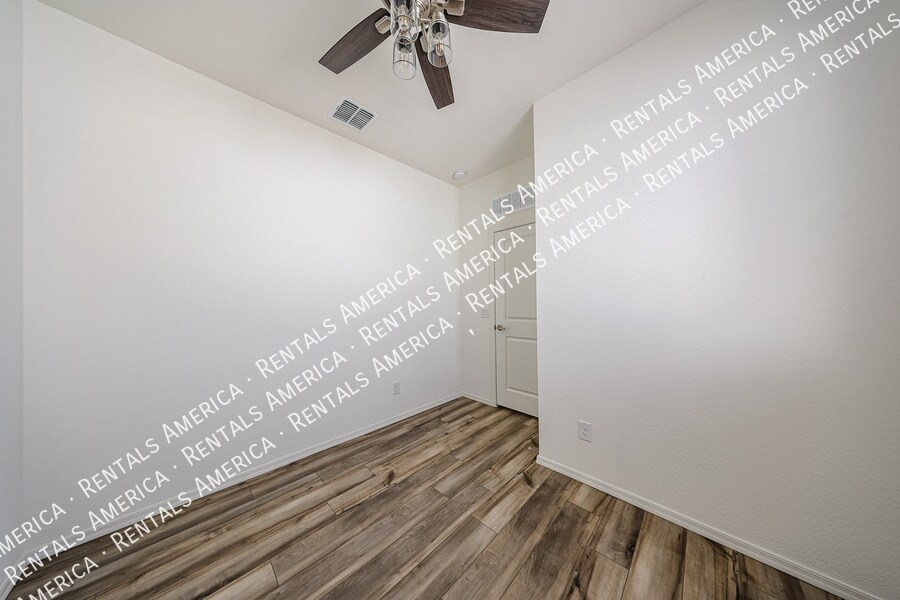 Building Photo - 18063 W Soft Wind Dr