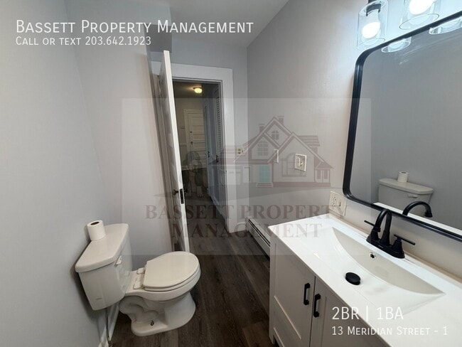 Building Photo - 13 Meridian St