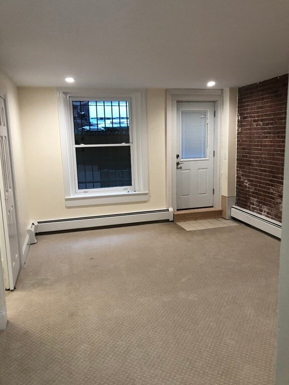 Building Photo - 103 Beacon St