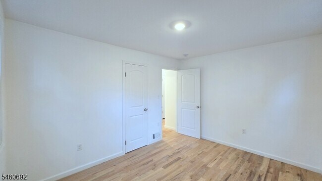 Building Photo - 76 Baldwin Pl