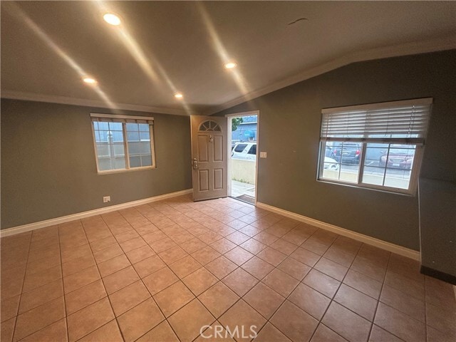 Building Photo - 206 Fern St