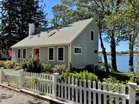 Building Photo - 34 Mendum Ave