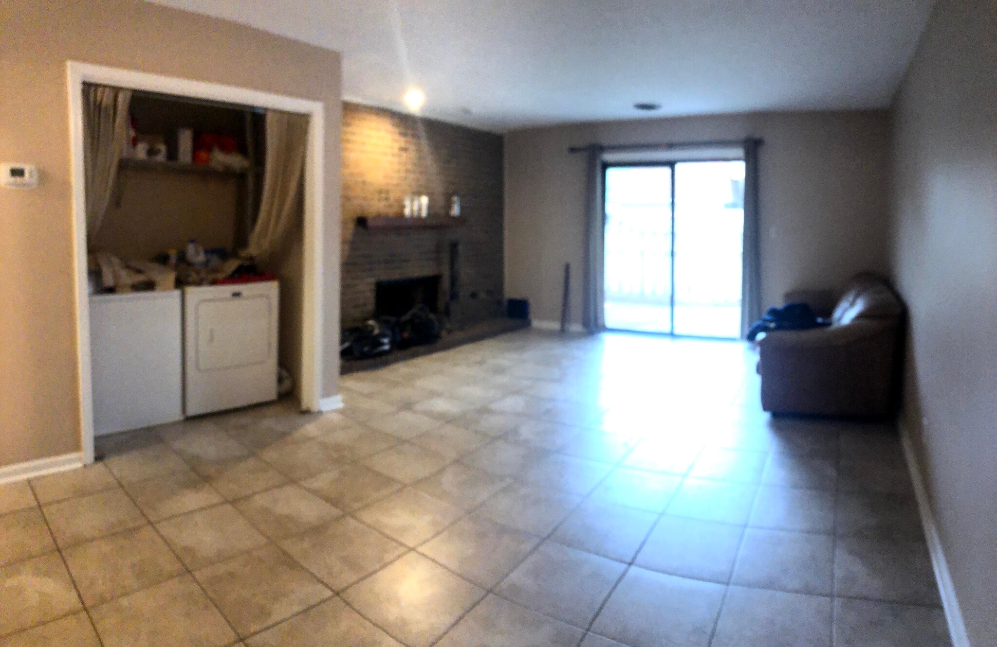Living area - 1025 Carolina Rd