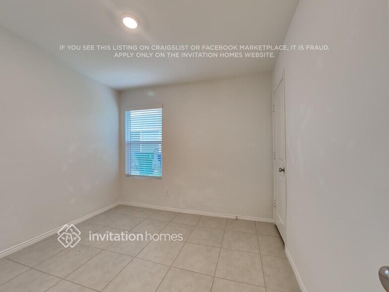 Building Photo - 3032 Wallace Wls Ct