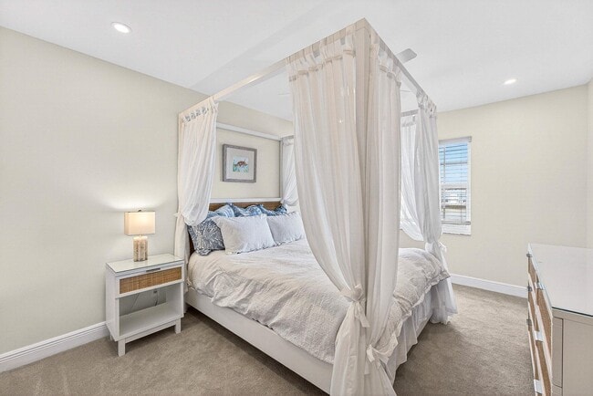 Building Photo - 812 Ocean Dunes Cir