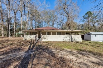 Building Photo - 111 Lazy Trail