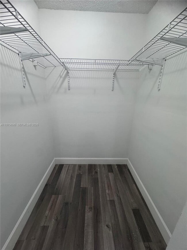 Building Photo - 6875 SW 148th Ct