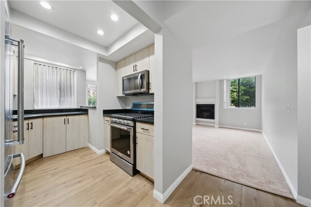 Building Photo - 7826 Topanga Canyon Blvd