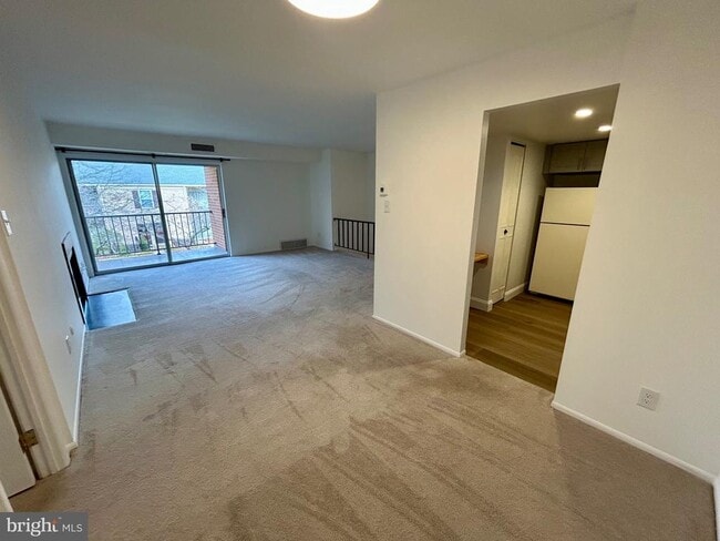 Building Photo - 1027 N Valley Forge Rd